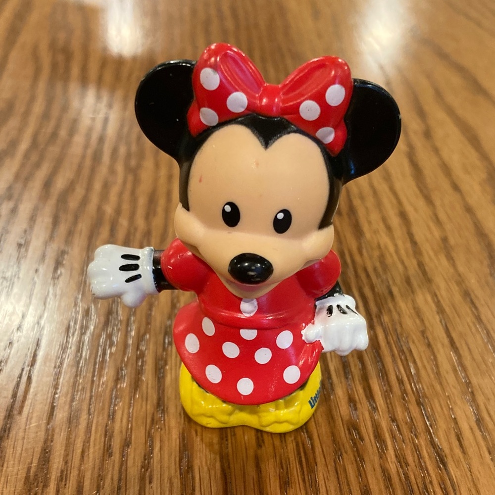 Disney Minnie Mouse Red and Yellow Action Figure